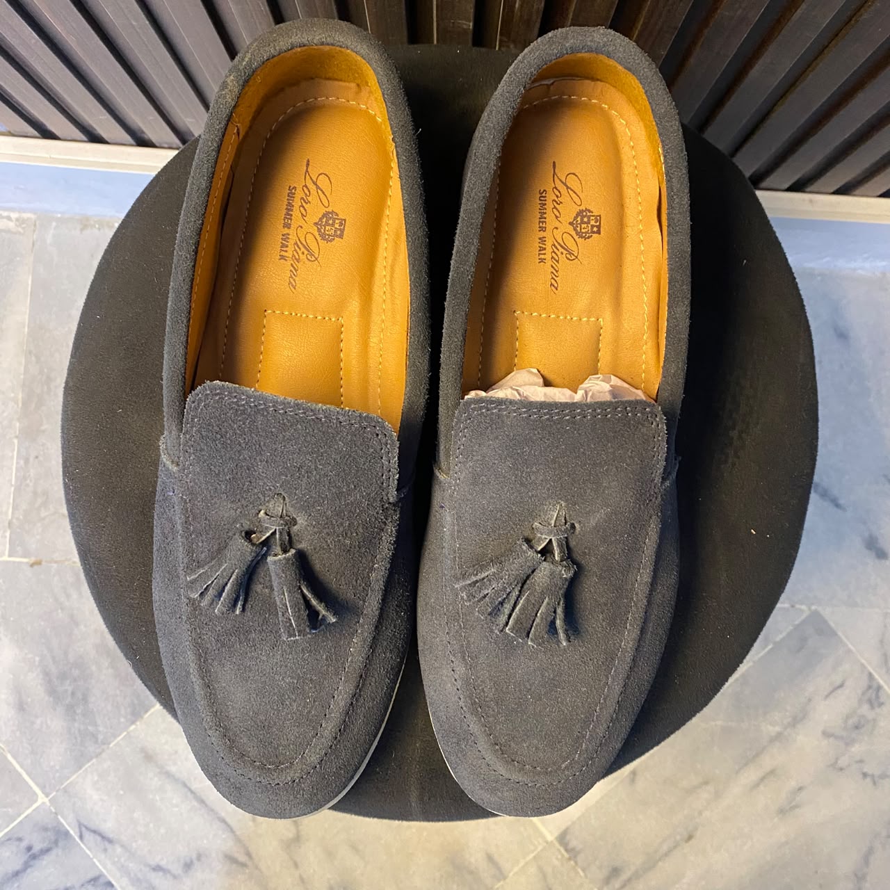 Sand Suede Loafer > Tussel \