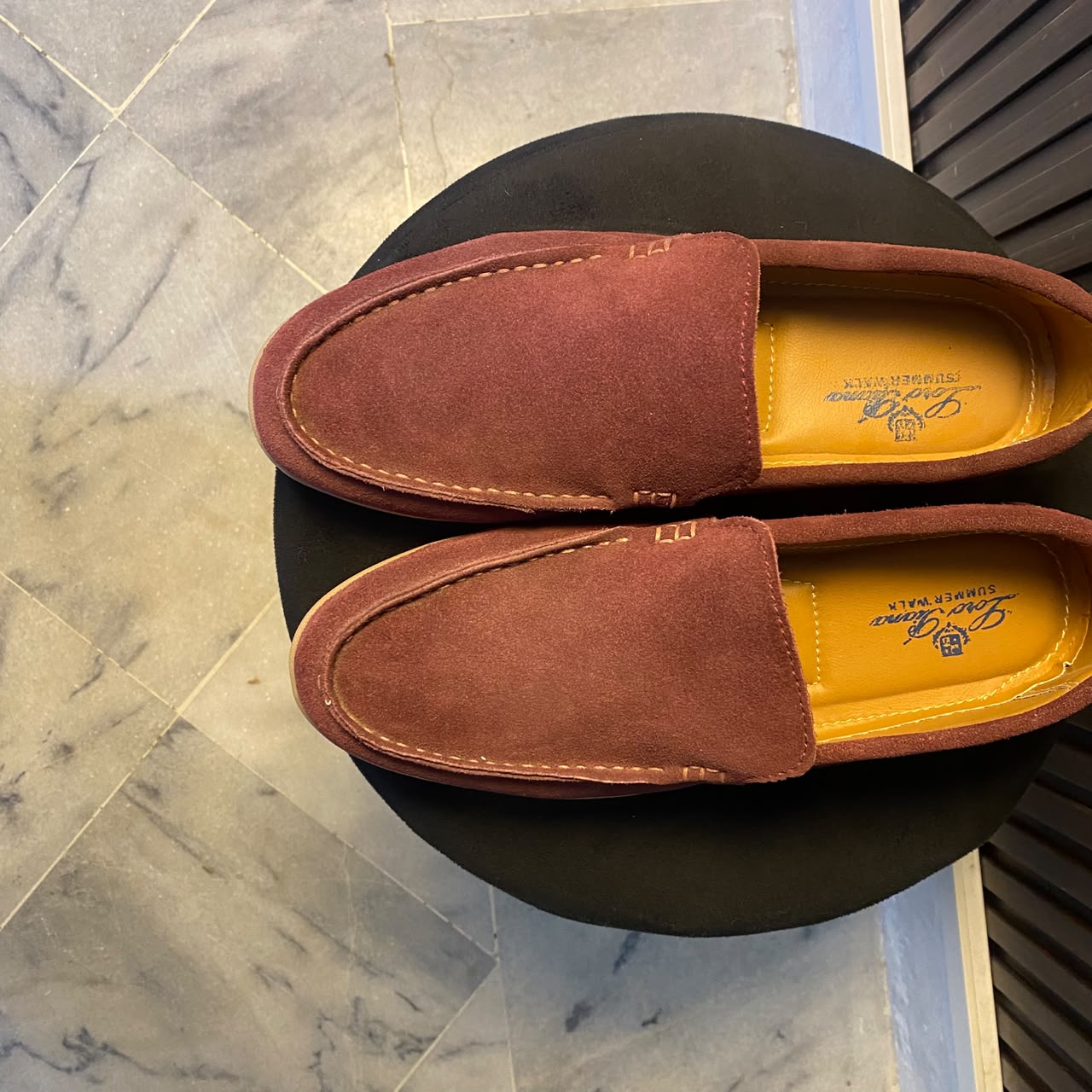 Sand Suede Loafer >