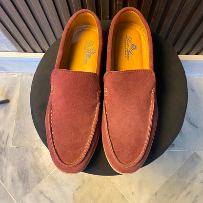 Sand Suede Loafer >